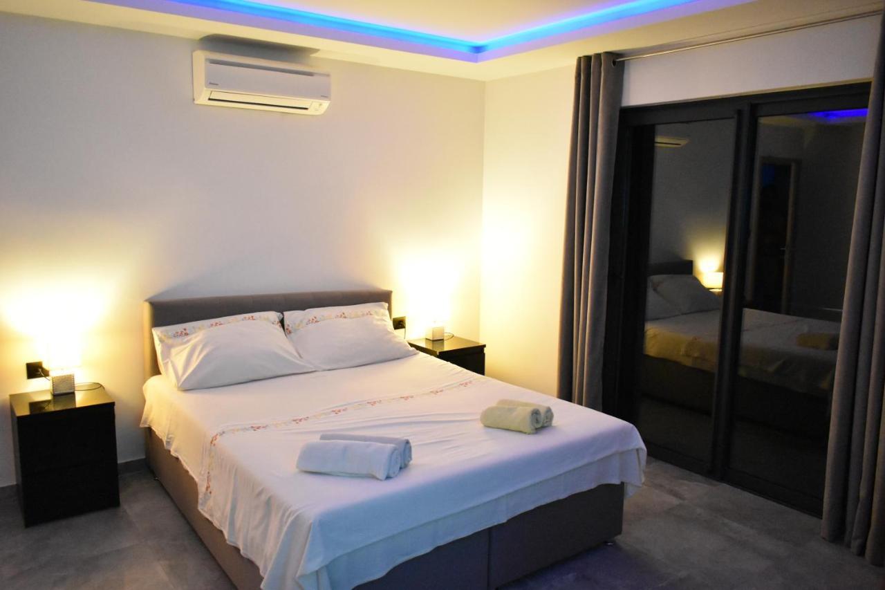 Apartments Toni Primošten Екстериор снимка