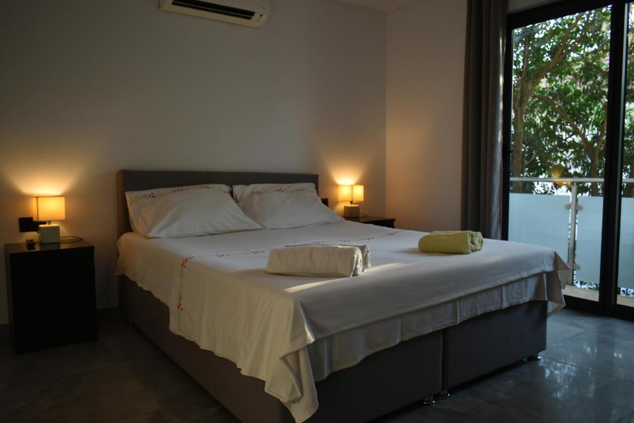 Apartments Toni Primošten Екстериор снимка
