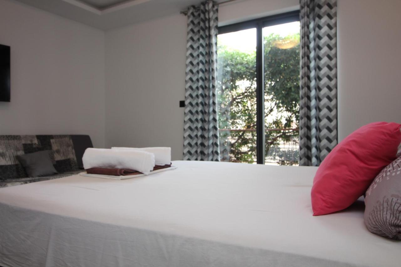 Apartments Toni Primošten Екстериор снимка