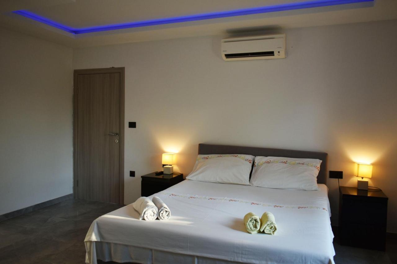 Apartments Toni Primošten Екстериор снимка