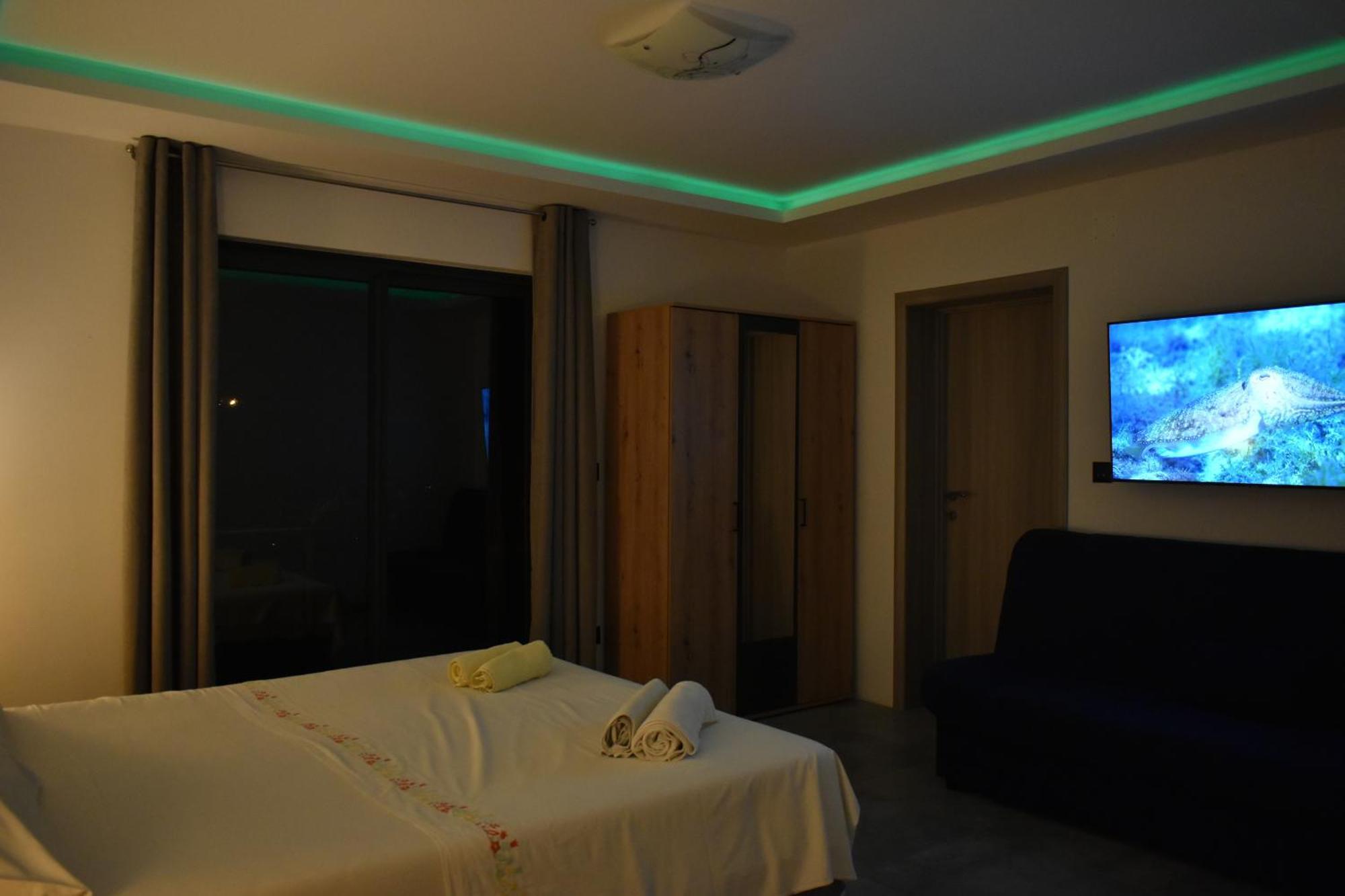 Apartments Toni Primošten Екстериор снимка