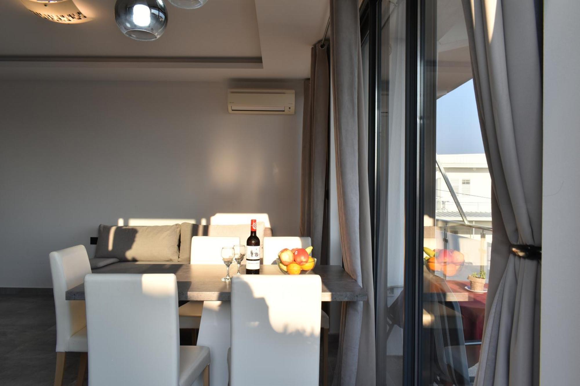 Apartments Toni Primošten Екстериор снимка