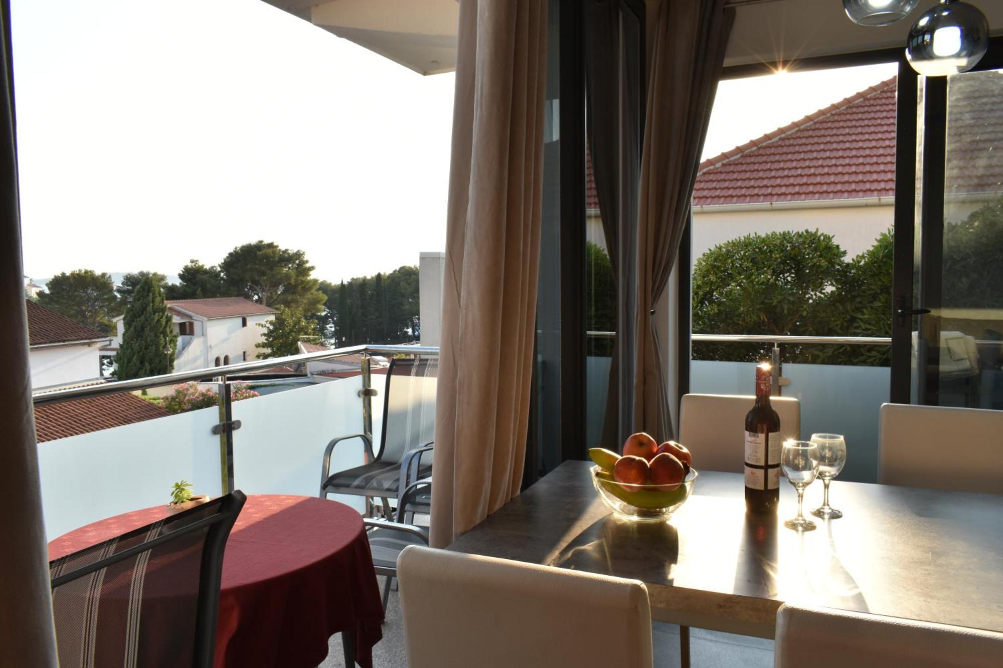 Apartments Toni Primošten Екстериор снимка